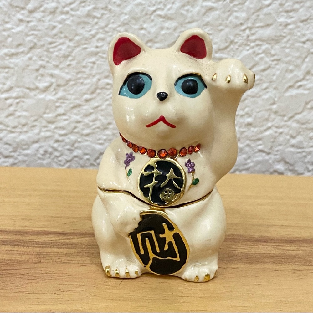 Objet d Art Form Work of Art Asian Lucky Cat Fortune Cat Enamel Trinket Box